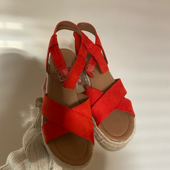 Urban Outfitters Red Espadrilles! 🤍 - Picture 3 of 4